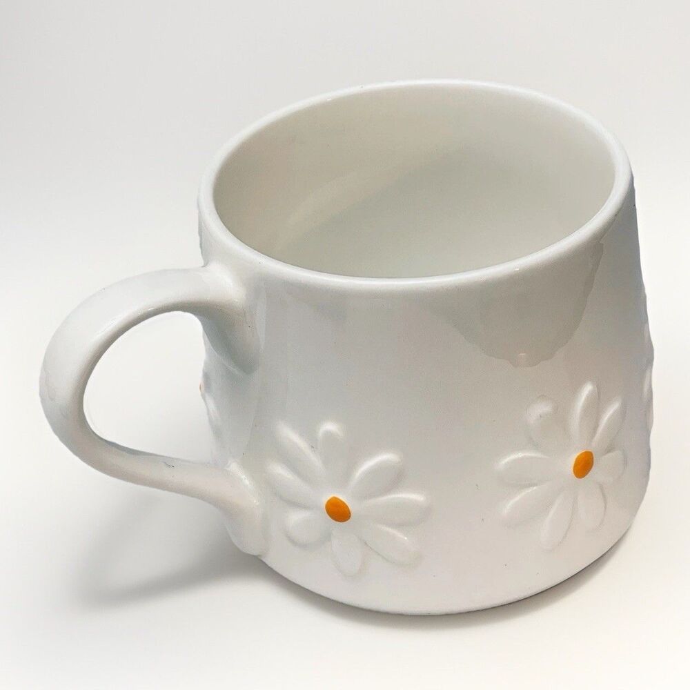 Huge Coffee Soup Mug White Daisy Relief Oversized Large 4.25” Ceramic